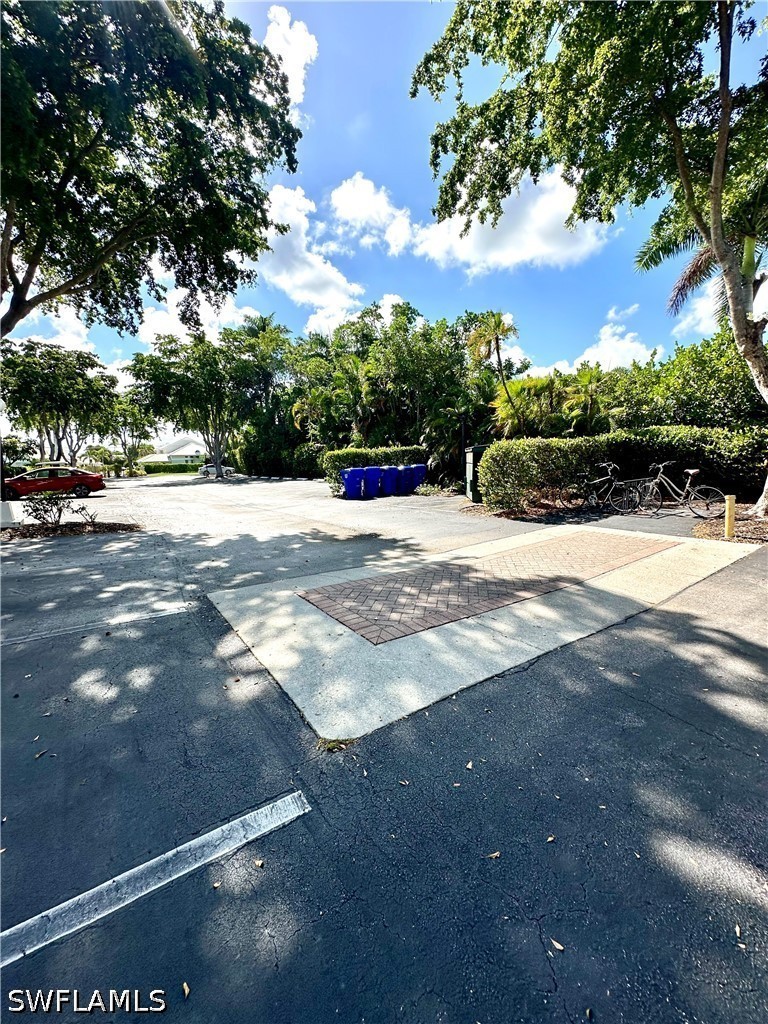 788 Park Shore Dr D20 Property Photo 35