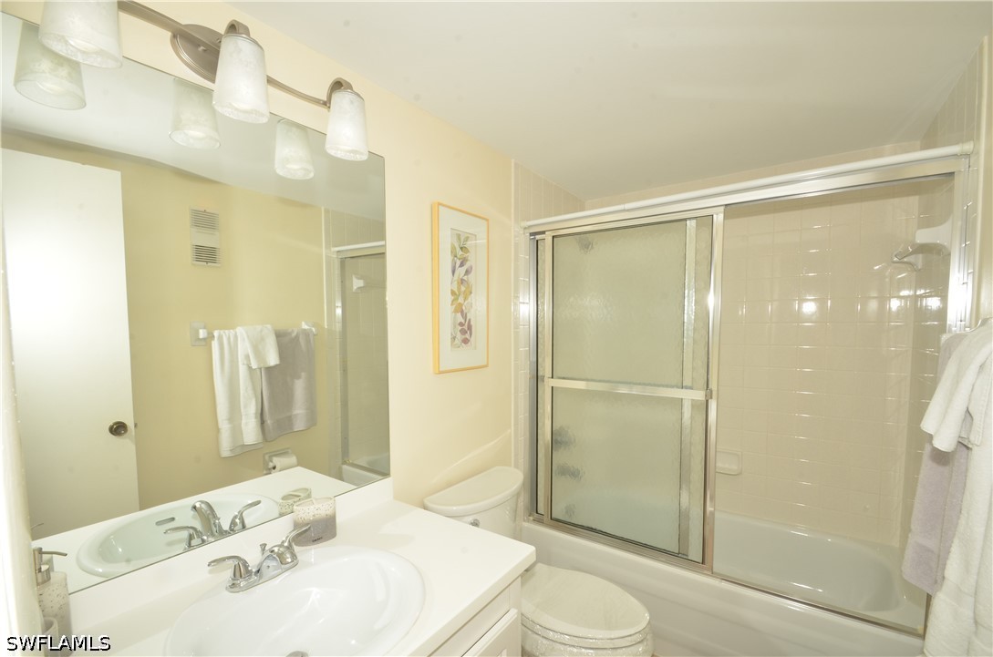 555 Park Shore Dr B-309 Property Photo 11