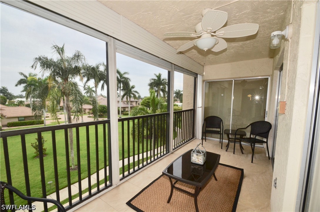 555 Park Shore Dr B-309 Property Photo 18