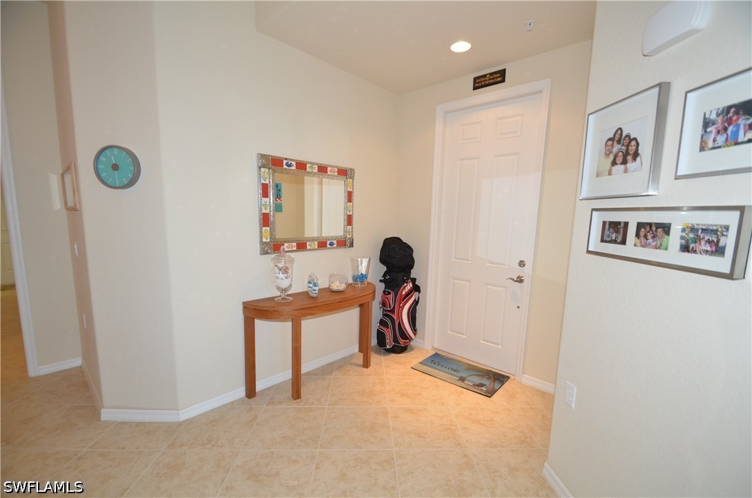 10572 Smokehouse Bay Dr 101 Property Photo 3