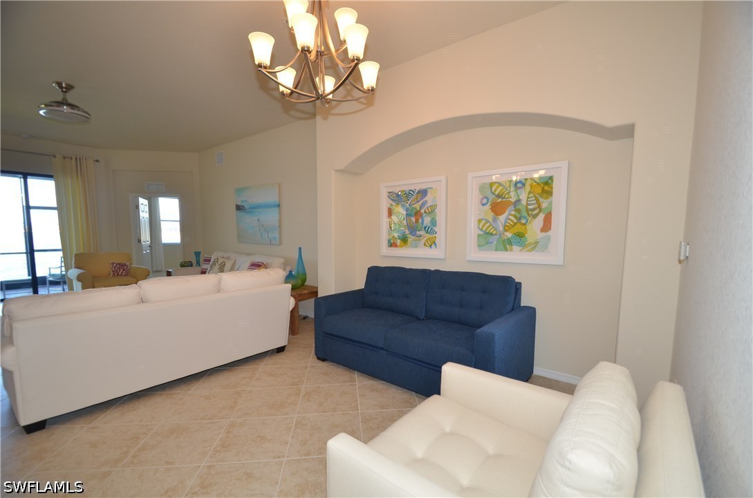 10572 Smokehouse Bay Dr 101 Property Photo 6