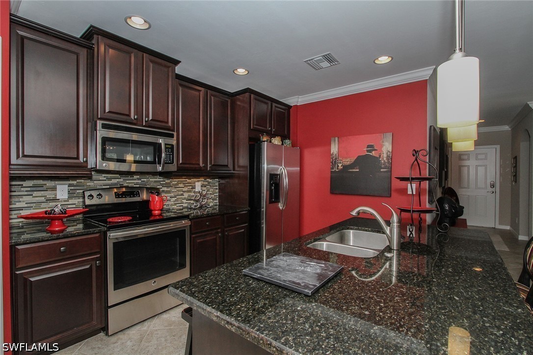 8531 Violeta St 101 Property Photo 7