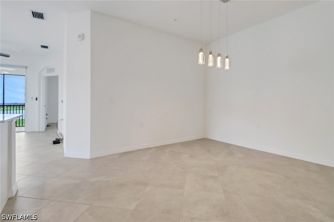 5715 Double Eagle Cir 4431 Property Photo 10