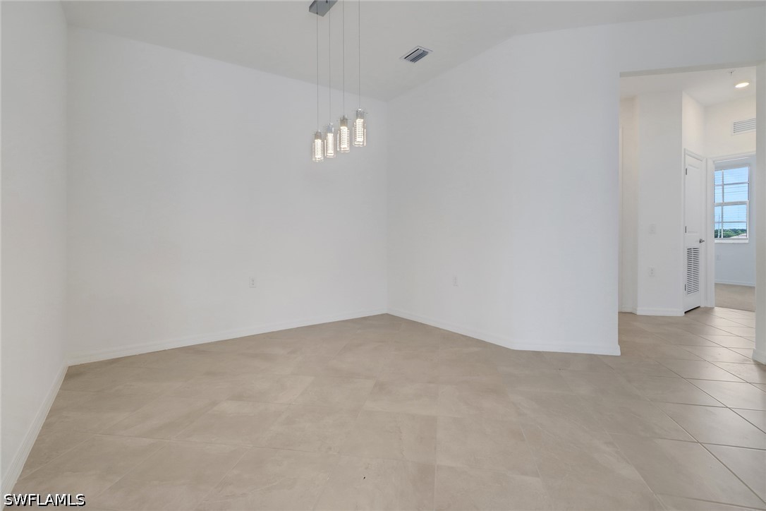 5715 Double Eagle Cir 4431 Property Photo 11