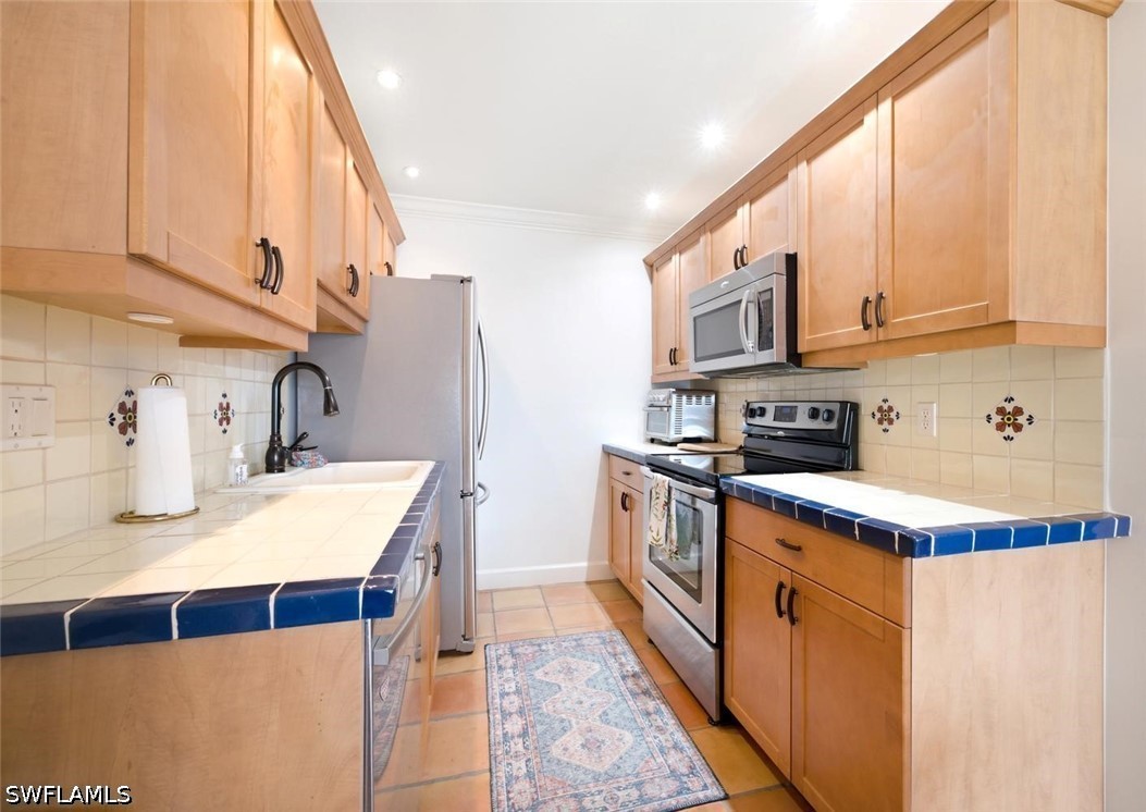 333 Harbour Dr 209 Property Photo 16