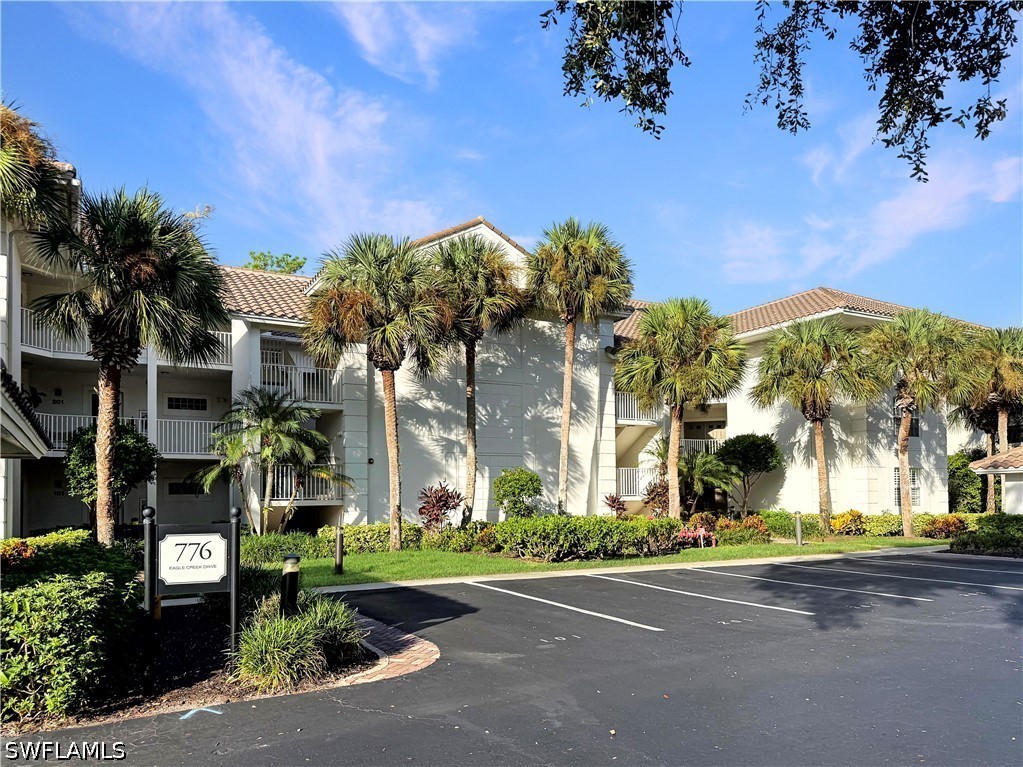 776 Eagle Creek DR 303