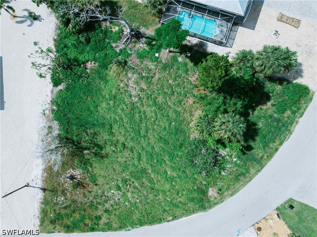 8000 Lagoon Rd Property Photo 14