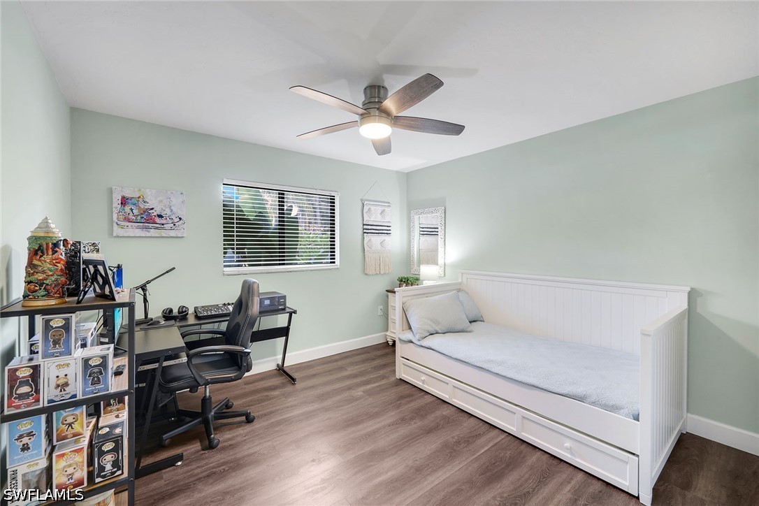 27051 Edgewood St Property Photo 18