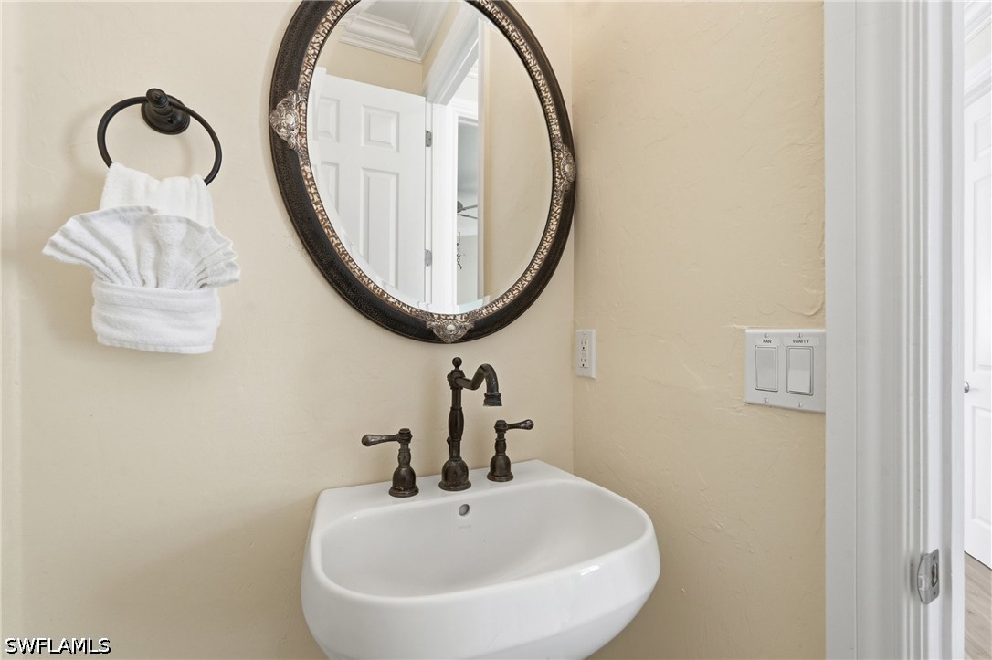 260 Key West Ct Property Photo 32