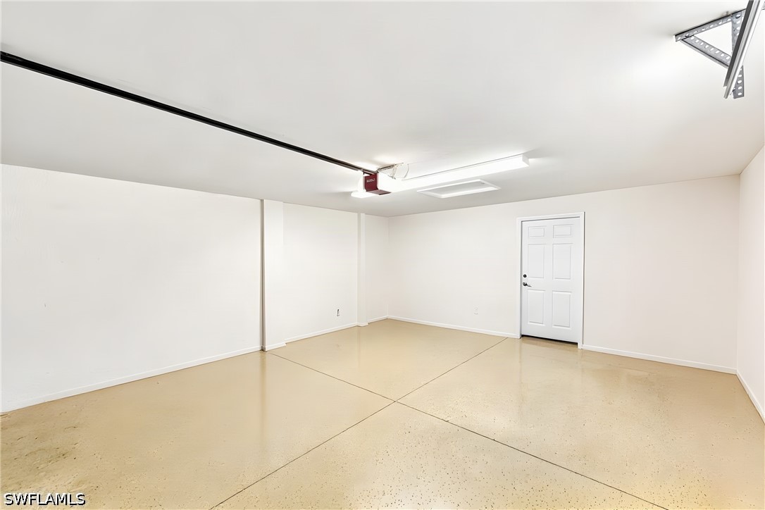 8732 Querce Ct Property Photo 15