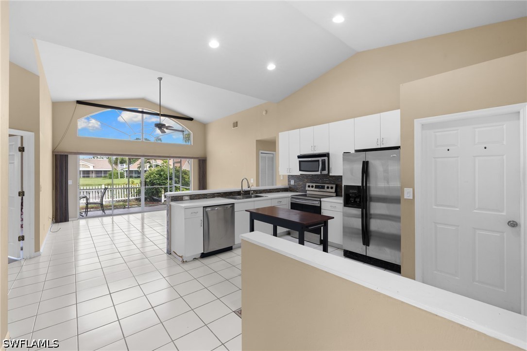 12641 Eagle Pointe Cir Property Photo 8