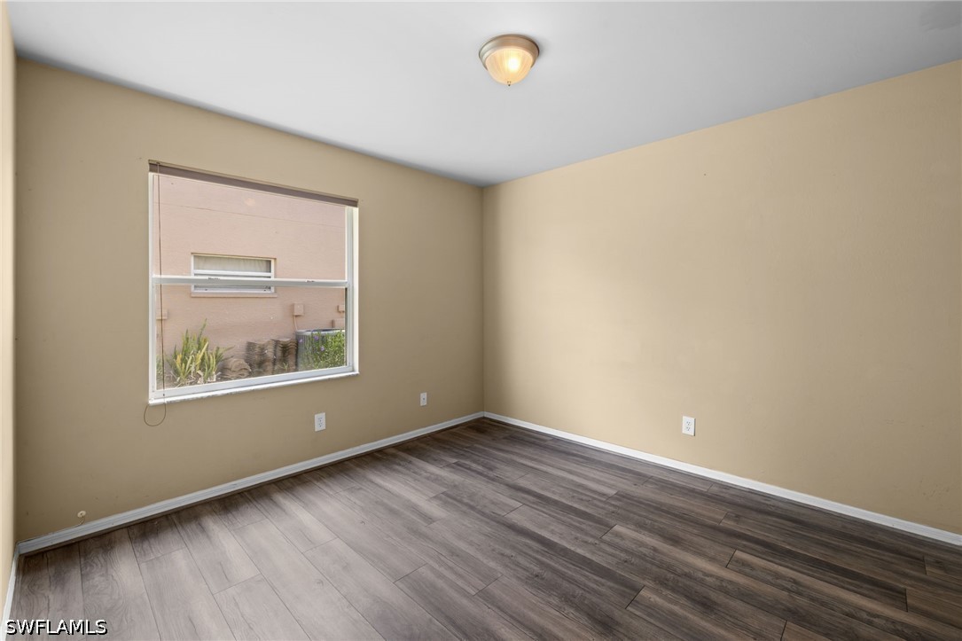 12641 Eagle Pointe Cir Property Photo 21