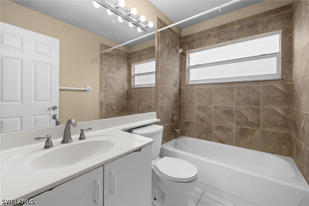 12641 Eagle Pointe Cir Property Photo 22