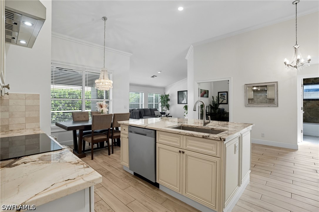 3690 Bali Ln Property Photo 13