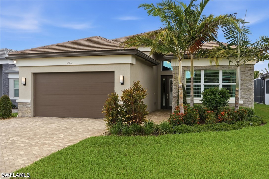 12227 Lotus Ave Property Photo 1
