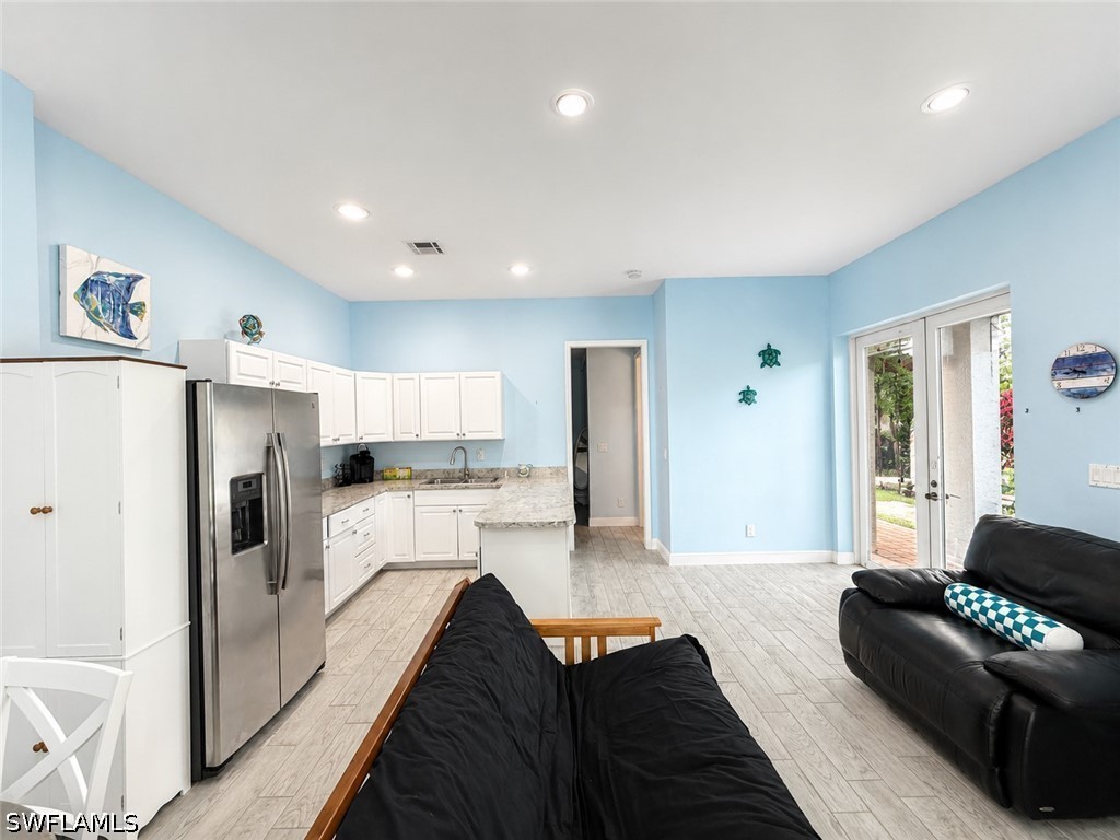 10919 Parnu St A Property Photo 6