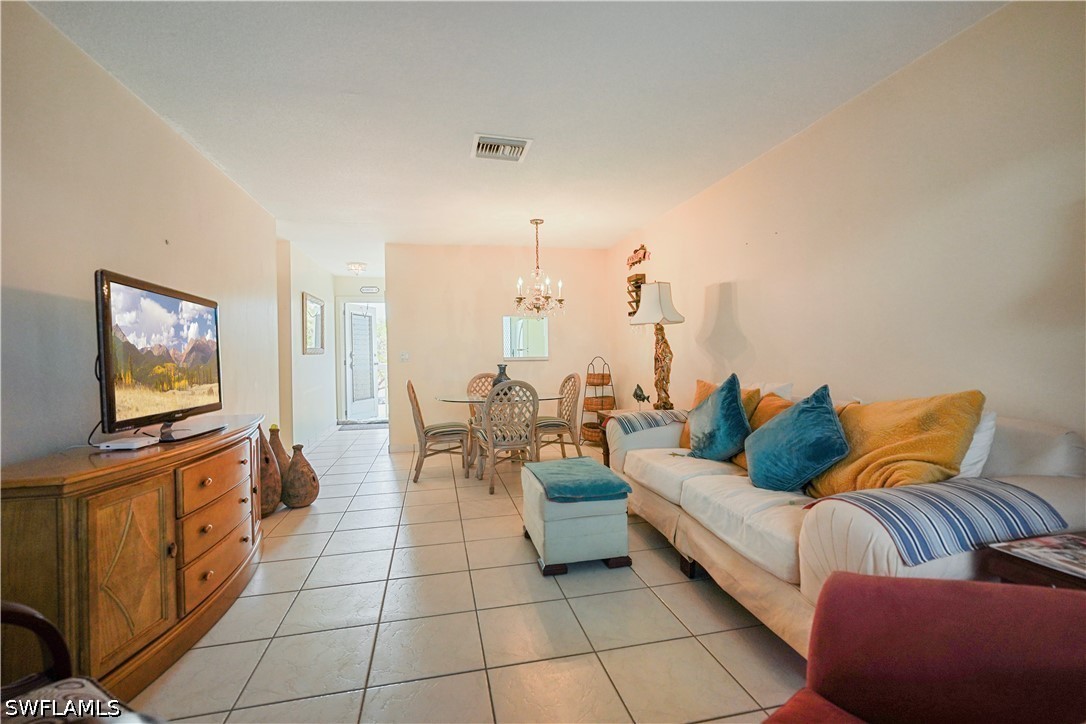 2222 Ne 1st Way Property Photo 3