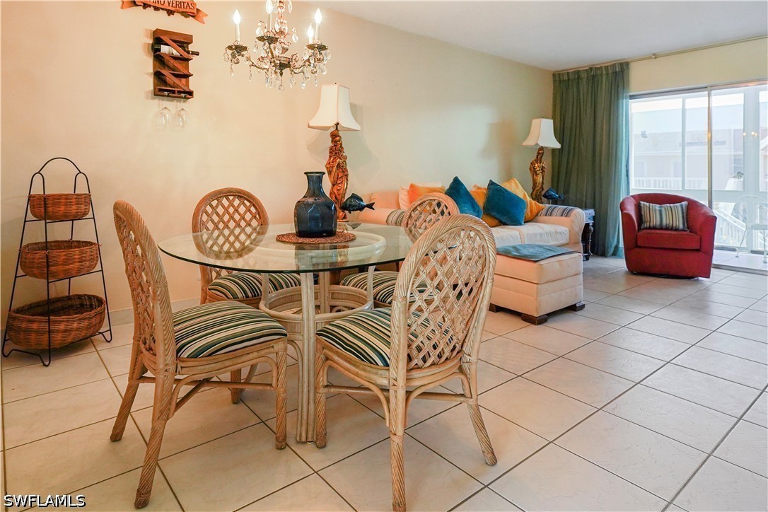 2222 Ne 1st Way Property Photo 4