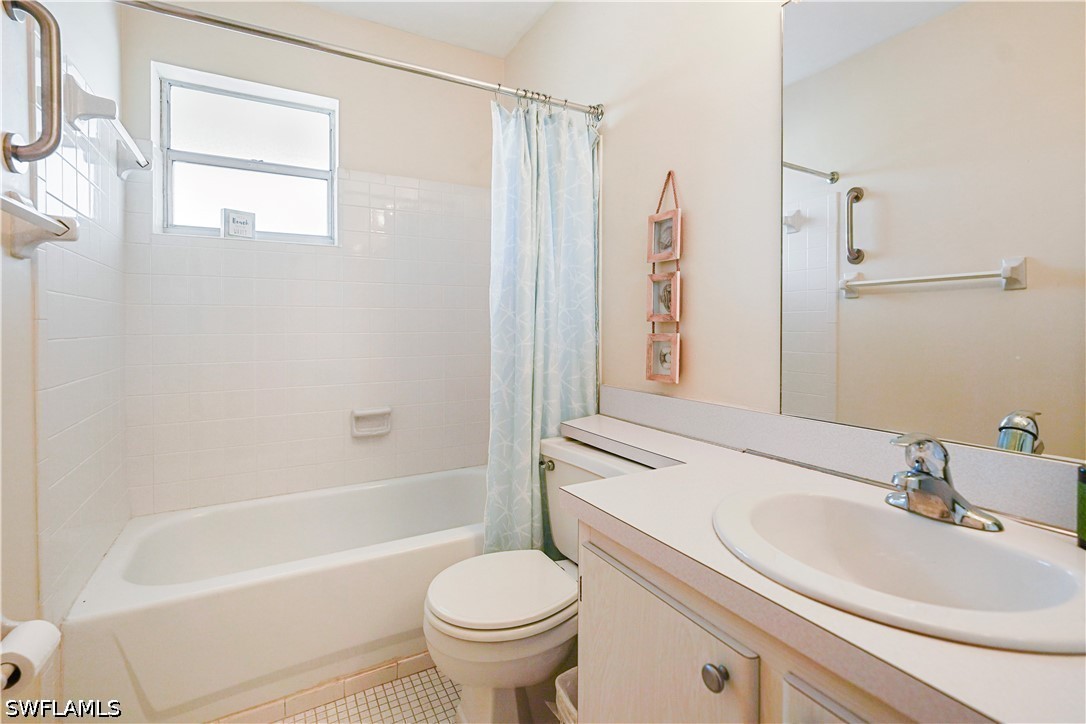 2222 Ne 1st Way Property Photo 10