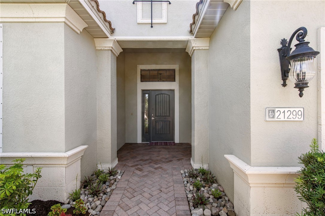 21299 Estero Vista Ct Property Photo 3
