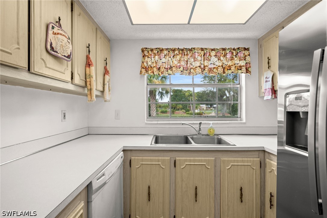 7001 New Post Dr 3 Property Photo 8