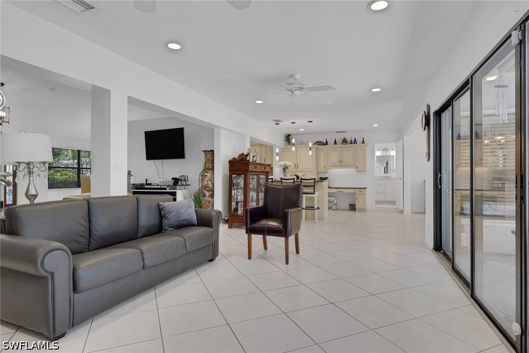 3036 Round Table Ln Property Photo 16