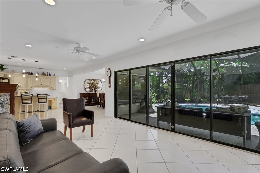 3036 Round Table Ln Property Photo 17