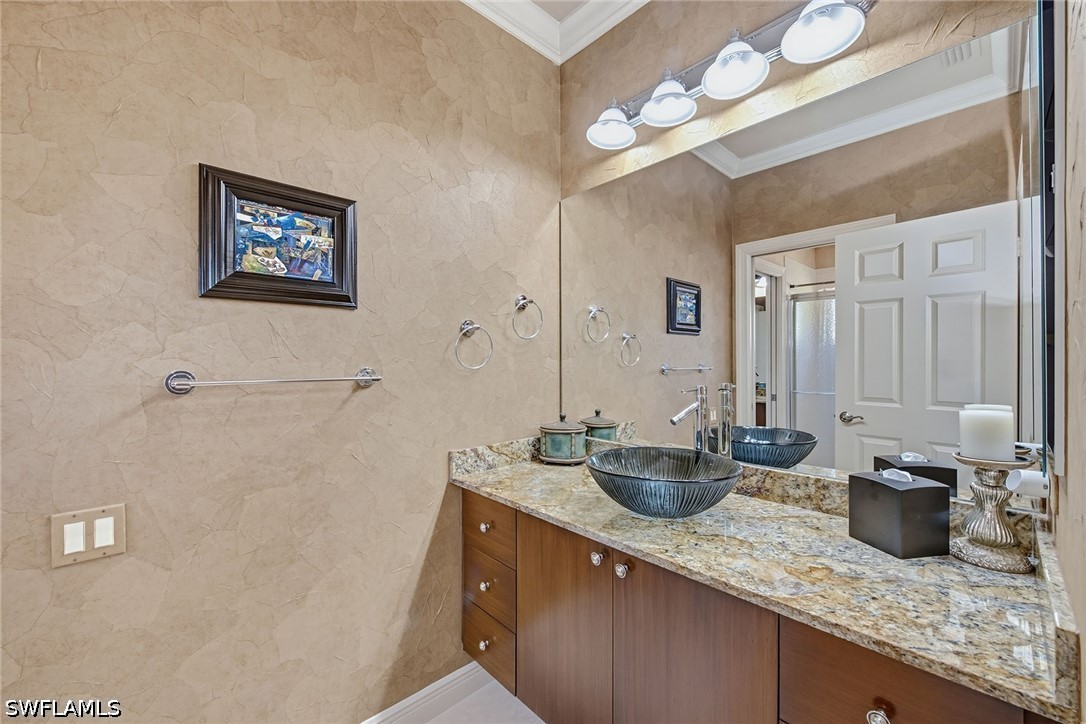 9097 Troon Lakes Dr Property Photo 17