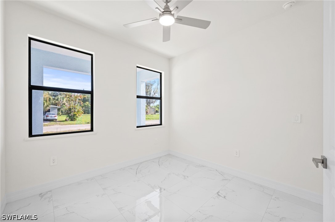 3238 Katherine St Property Photo 11