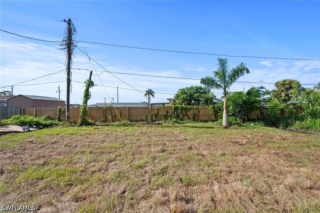 3238 Katherine St Property Photo 22
