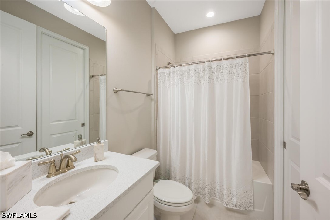 8209 Lucello Ter W Property Photo 11