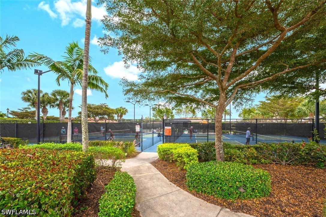8209 Lucello Ter W Property Photo 20