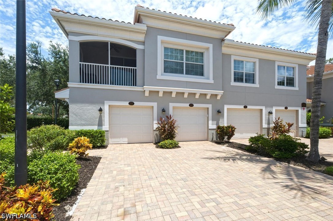 23421 Alamanda Dr 201 Property Photo 2