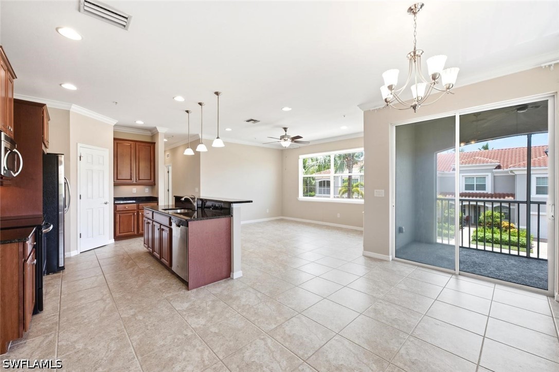 23421 Alamanda Dr 201 Property Photo 4