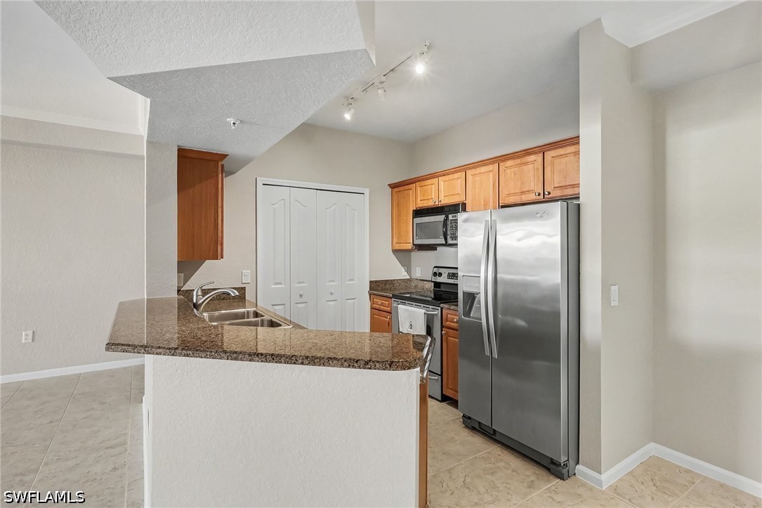 12965 Positano Cir 305 Property Photo 8