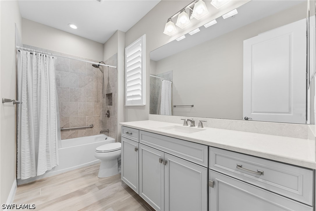 2609 Seychelles Cir 1608 Property Photo 17
