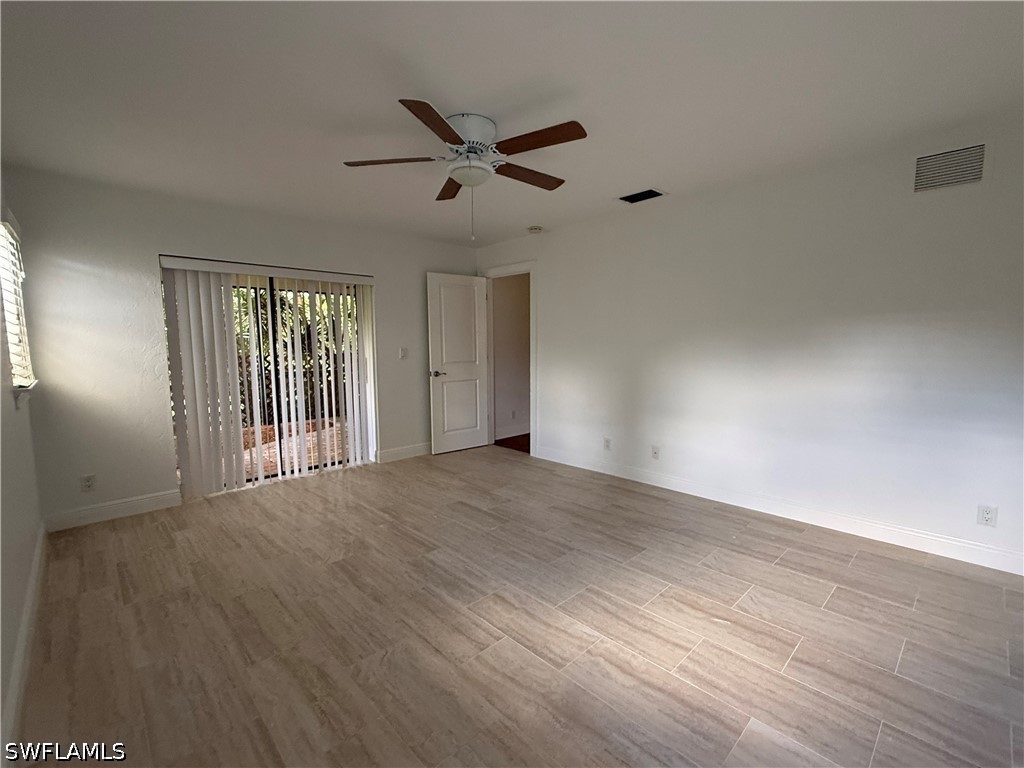 3043 Round Table Ct Property Photo 7