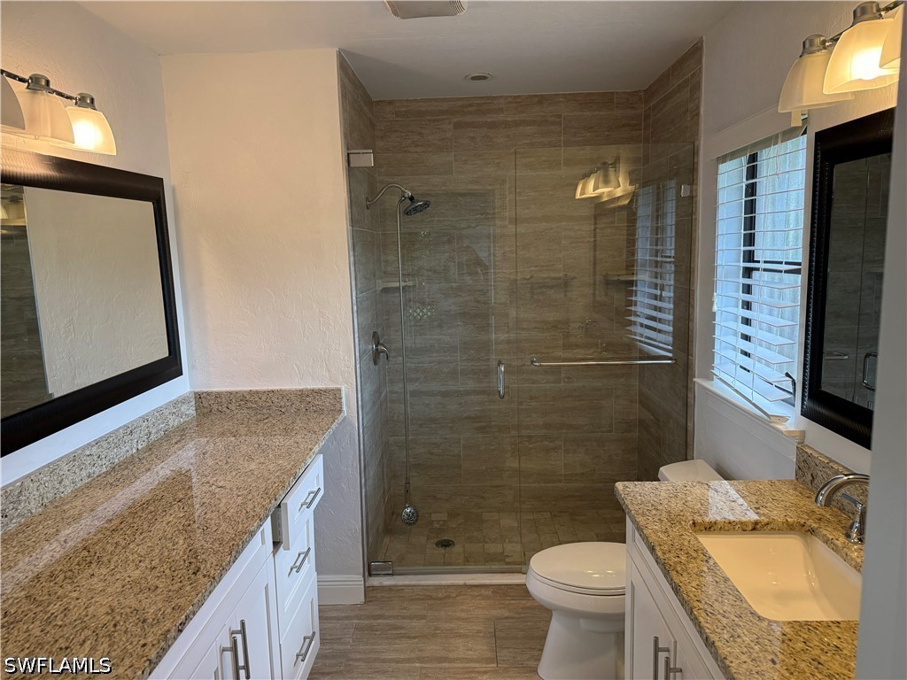 3043 Round Table Ct Property Photo 8