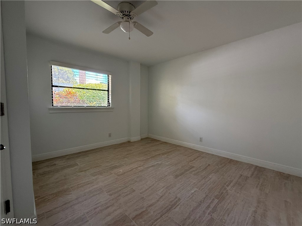 3043 Round Table Ct Property Photo 11
