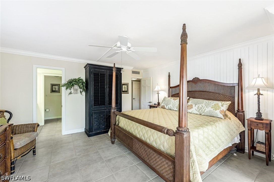2216 Gulf Shore Blvd N R3 Property Photo 11