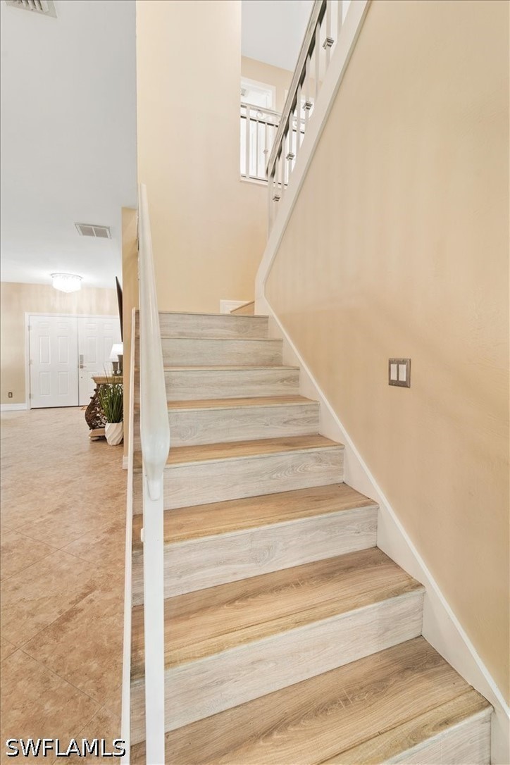 12341 Eagle Pointe Cir Property Photo 17
