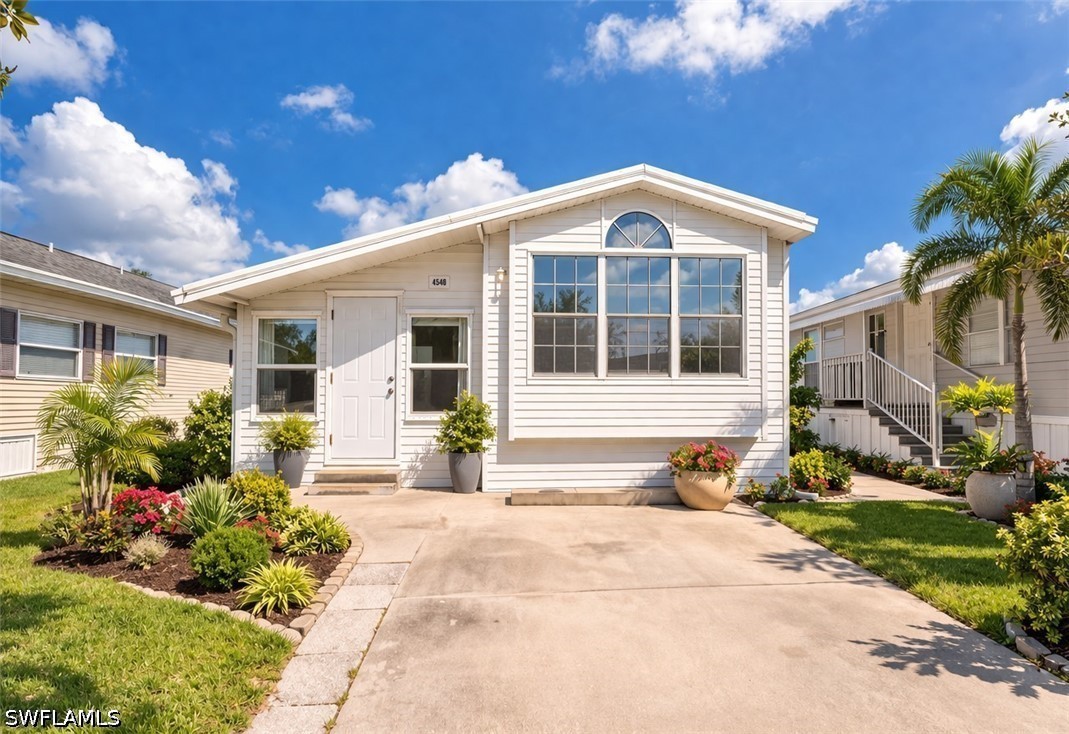 4540 Robert E Lee BLVD E Property Photo 1