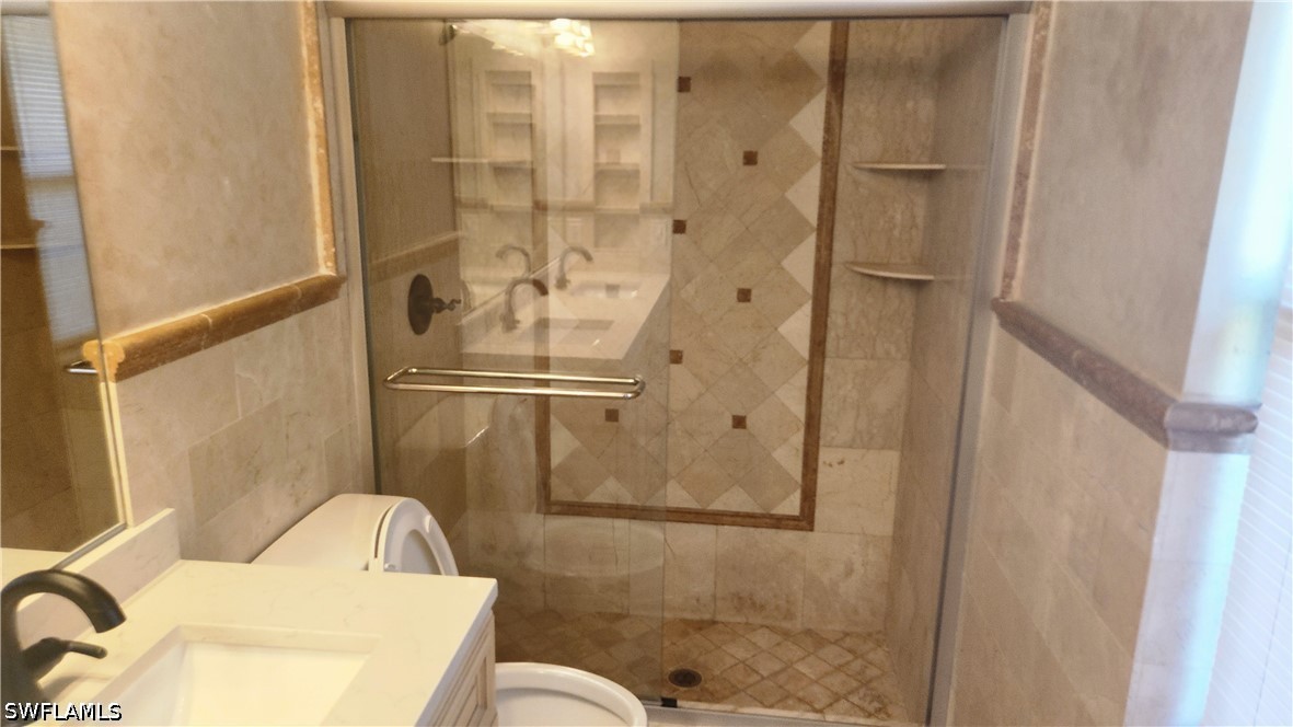 2074 Pine Isle Ln 2074 Property Photo 33