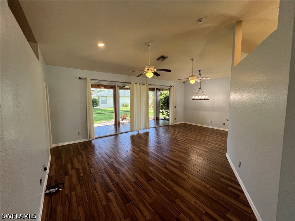 608 Crossfield Cir Property Photo 5