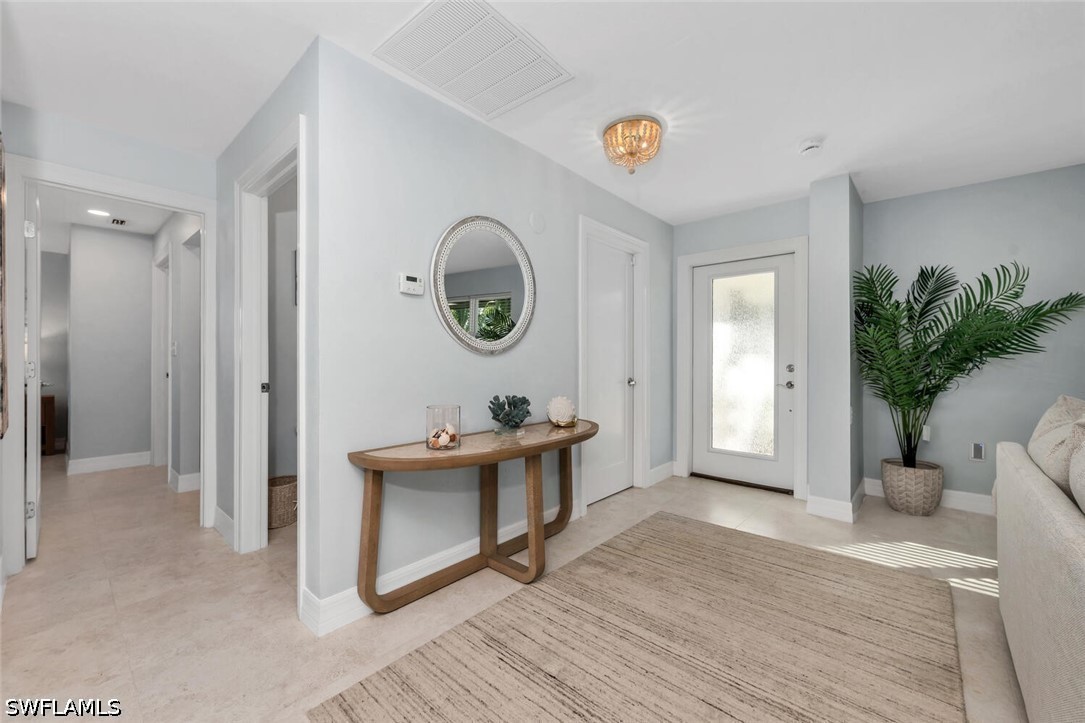 385 Willet Ave Property Photo 3