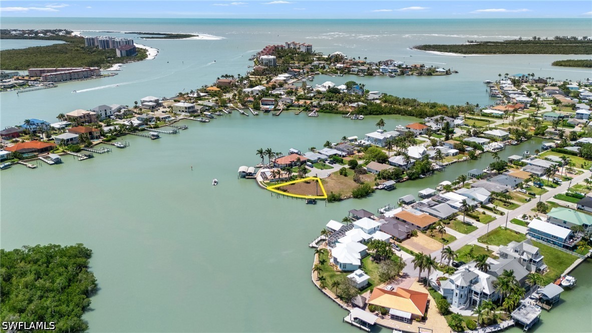 159 Tahiti St Property Photo 15