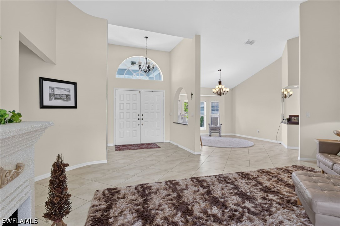 11931 King James Ct Property Photo 5