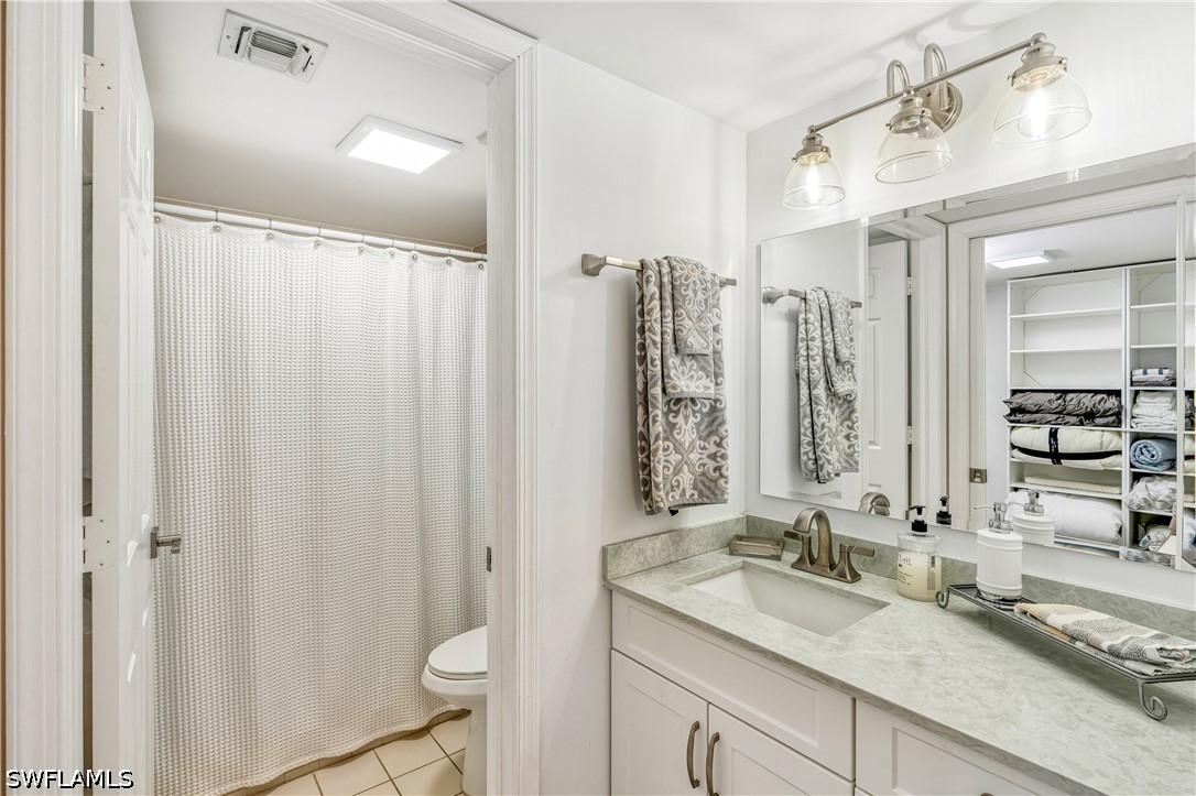 3001 Sandpiper Bay Circle Property Photo 7