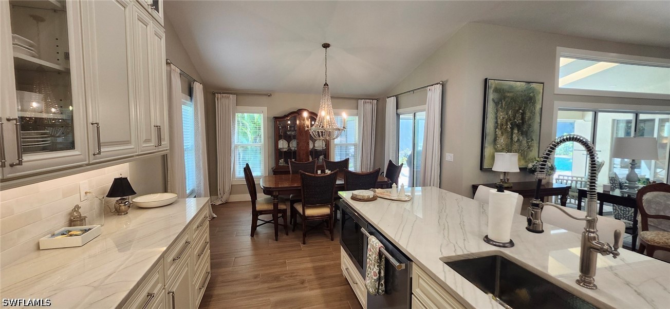 5549 Foxhunt Way Property Photo 11