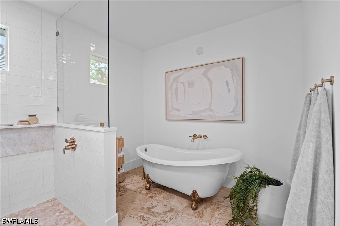 189 Edgemere Way S Property Photo 20